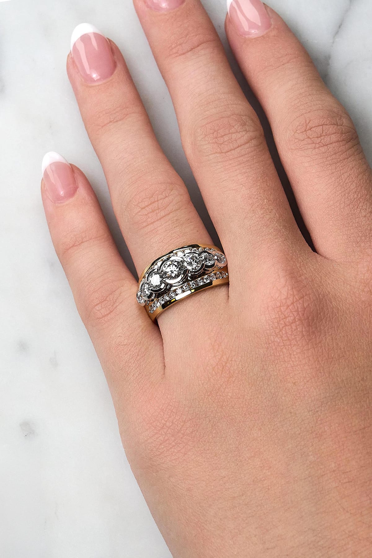18ct Two-Tone Gold Diamond Ring – 1.50ct Round Brilliant Cut from LeGassick.