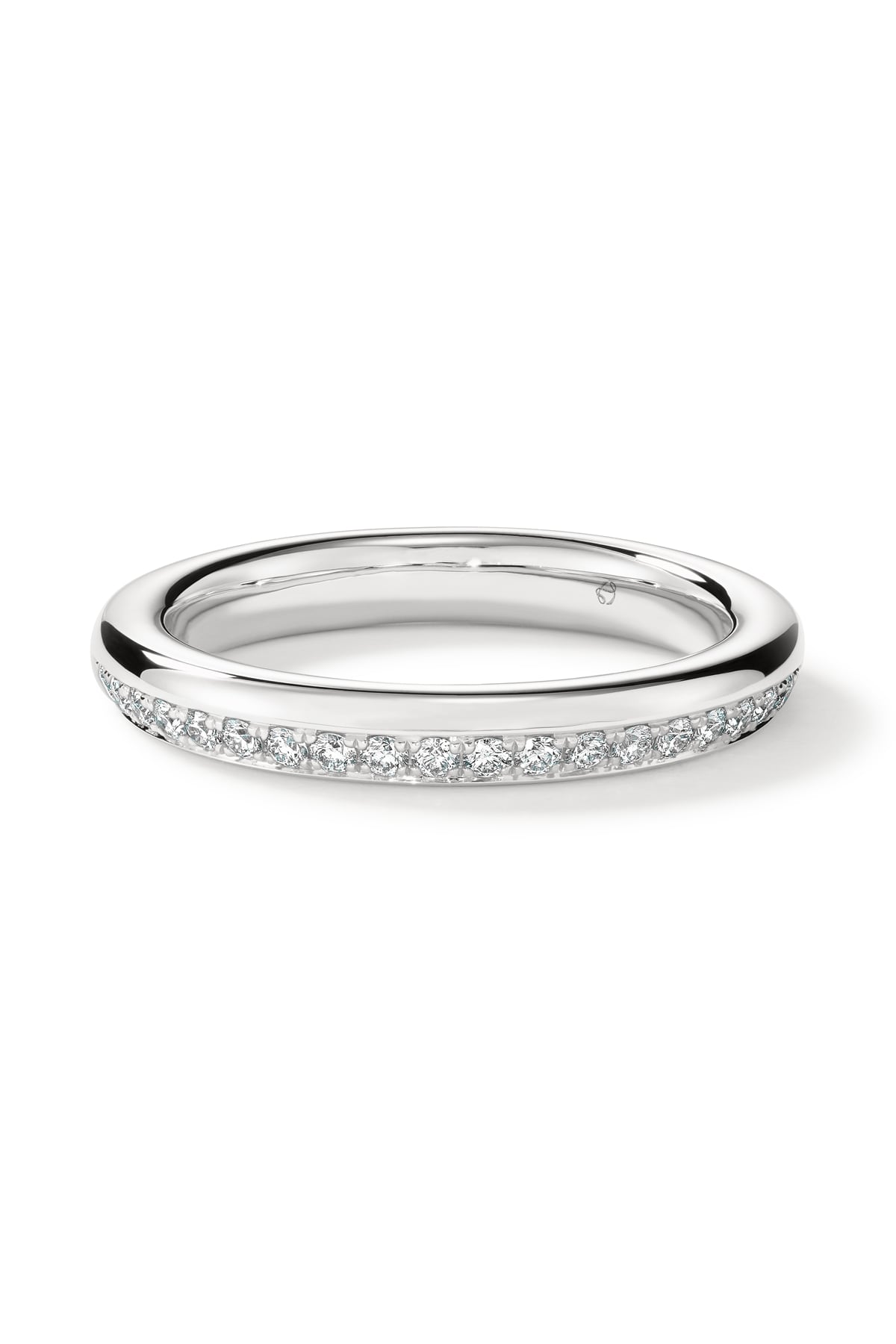 Barre Pave Band in White Gold from Hearts On Fire from LeGassick Jewellery Gold Coast, Australia.