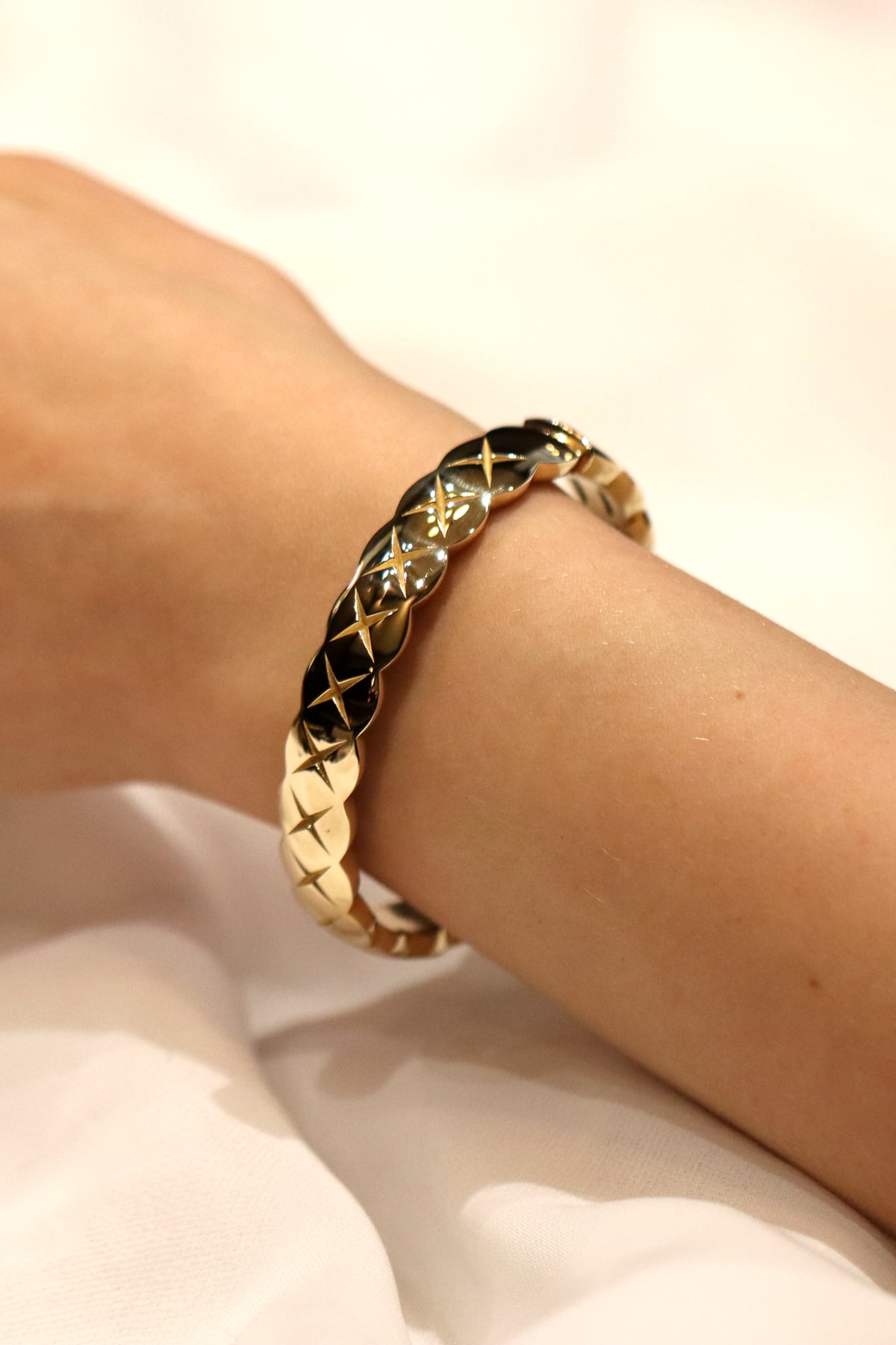 Italian Designer Hinged Bangle from LeGassick Fine Jewellery, Gold Coast, Australia.