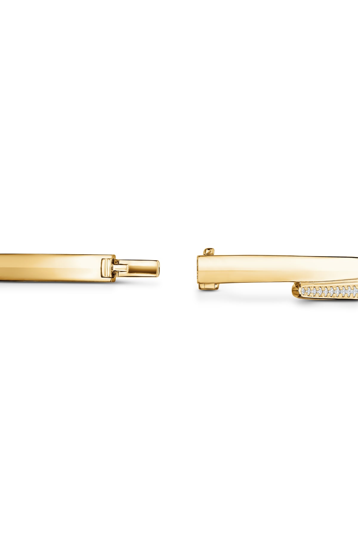 Vela Crossover Bangle From Hearts On Fire exclusive to LeGassick Jewellery, Gold Coast, Australia.
