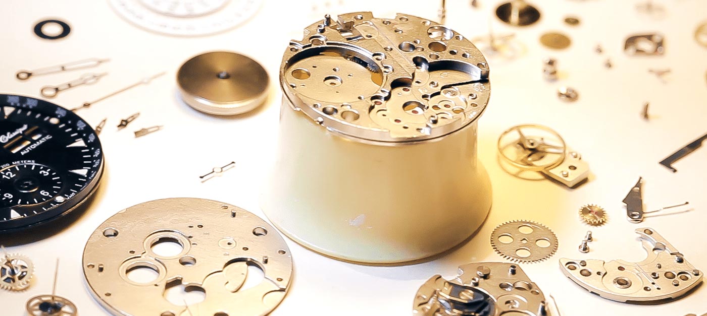 Watchmaker service available at LeGassick Jewellers Gold Coast, Pacific Fair and Robina Town Centre Shopping Centres.