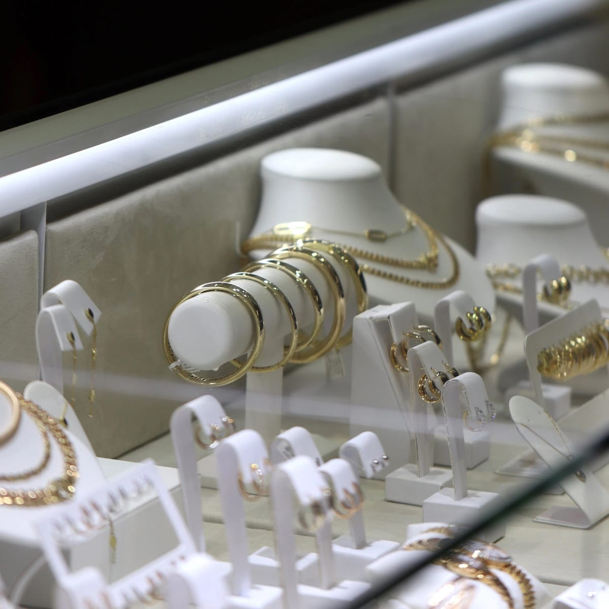 LeGassick display case