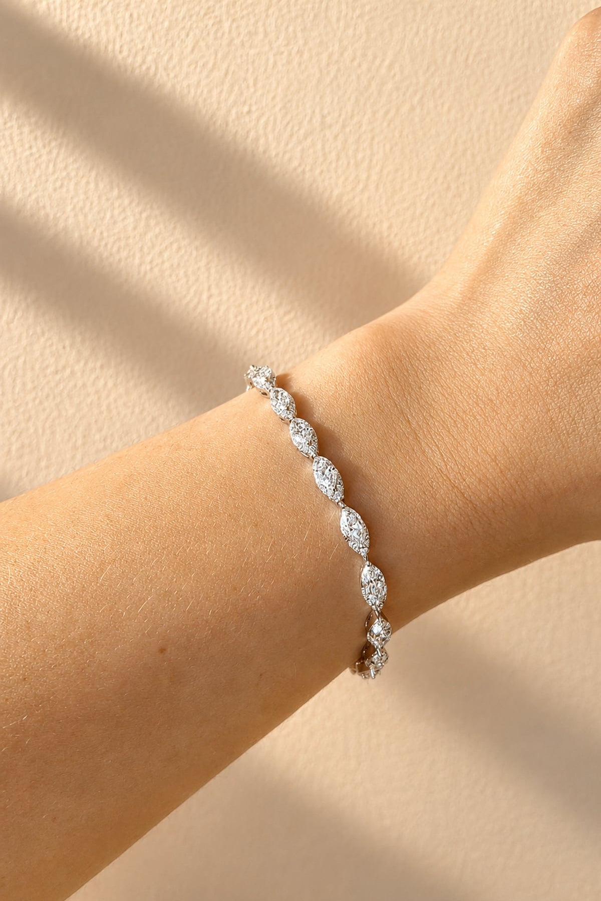 Marquise Diamond Tennis Bracelet set in 18ct White Gold