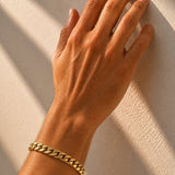 Heavy Curb Link Bracelet In 9 Carat Yellow Gold