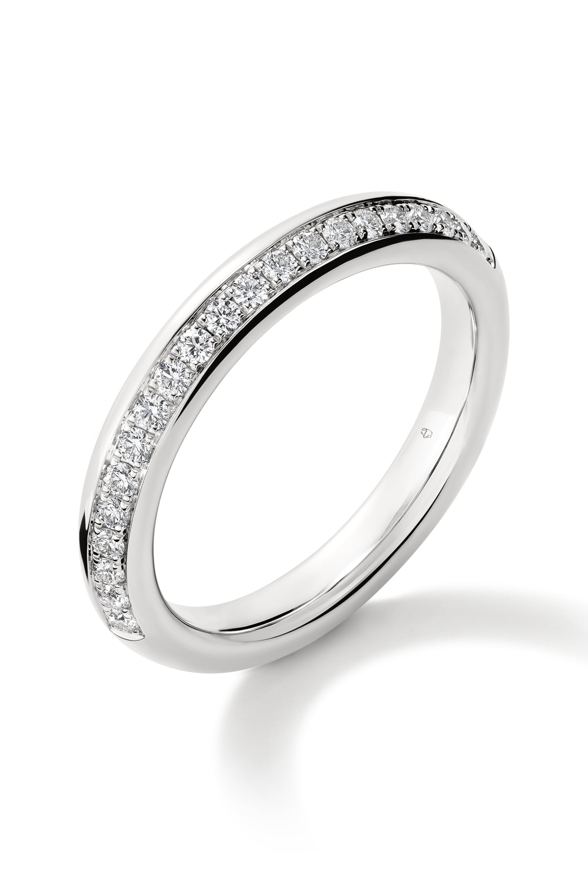 Barre Pave Band in White Gold from Hearts On Fire from LeGassick Jewellery Gold Coast, Australia.