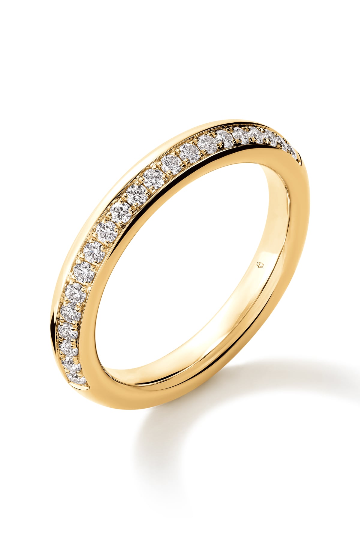 Barre Pave Band in Yellow Gold from Hearts On Fire from LeGassick Jewellery Gold Coast, Australia.