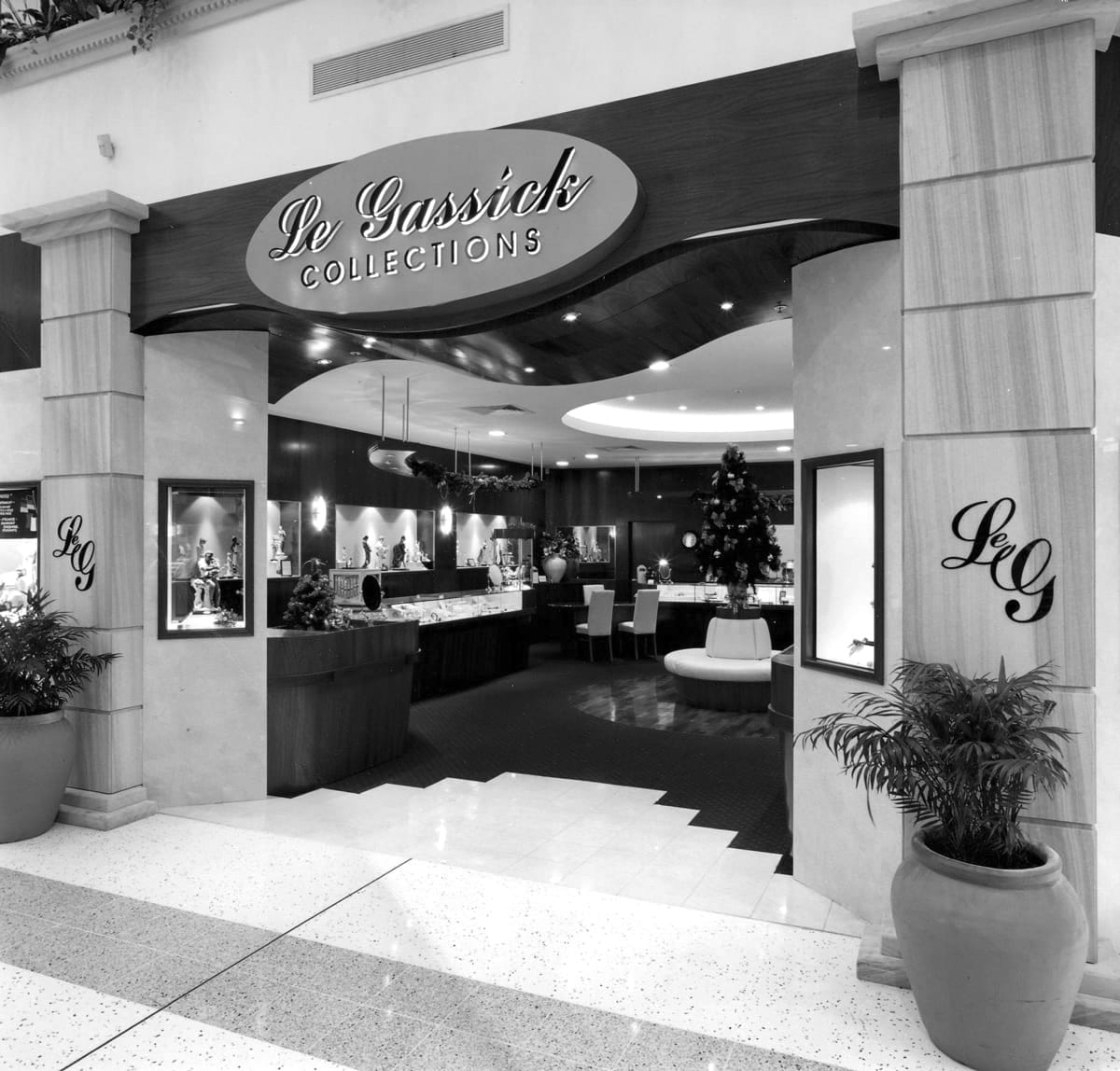 LeGassick Jewellers first diamond showroom... LeGassick Collections located in the Logan Hyperdome , Queensland Australia.